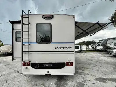 2020 Winnebago Intent 28Y photo 37