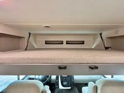 2020 Winnebago Intent 28Y photo 26