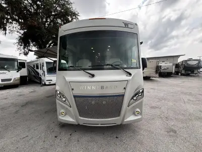 2020 Winnebago Intent 28Y photo 34