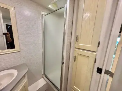 2020 Winnebago Intent 28Y photo 19