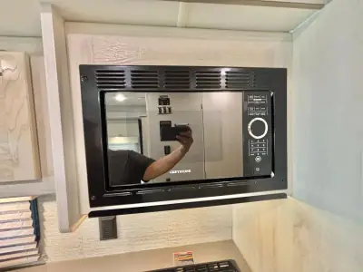 2020 Winnebago Intent 28Y photo 10