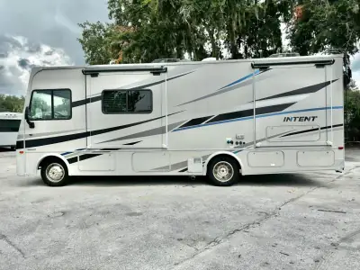 2020 Winnebago Intent 28Y photo 42