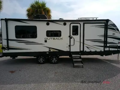 2023 Keystone Outback Ultra Lite 240URS photo 7