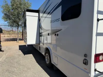 2023 Thor Motor Coach VEGAS 24 3 photo 30