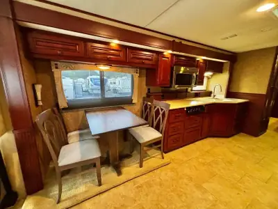 2013 Forest River BERKSHIRE M-390RB photo 6