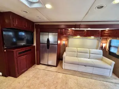 2013 Forest River BERKSHIRE M-390RB photo 17