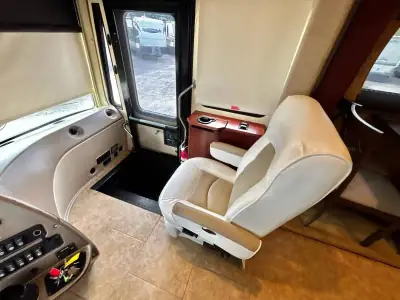 2013 Forest River BERKSHIRE M-390RB photo 3