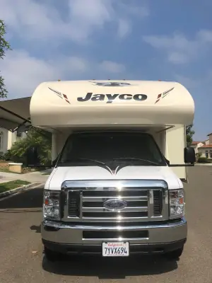 2017 JAYCO REDHAWK photo 3