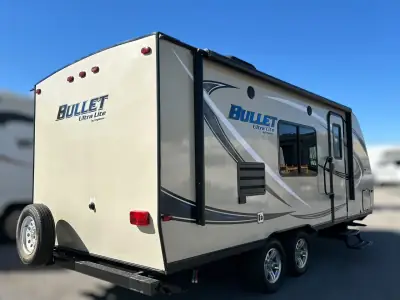 2017 Keystone BULLET ULTRA LITE 202 BHSWE photo 7