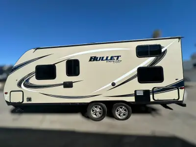 2017 Keystone BULLET ULTRA LITE 202 BHSWE photo 4