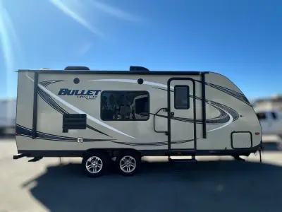 2017 Keystone BULLET ULTRA LITE 202 BHSWE photo 8
