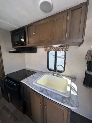 2017 Keystone BULLET ULTRA LITE 202 BHSWE photo 10
