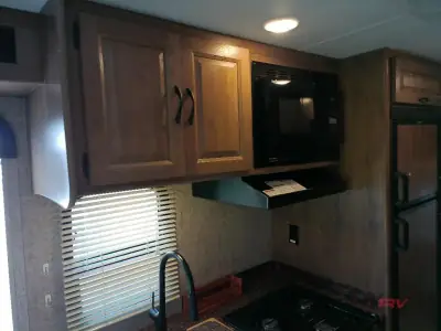 2018 Coachmen Prism 2250 LE photo 13