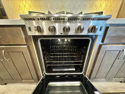 2020 Cedar Creek By Forest River Silverback Fifth Wheel 31IK photo 5