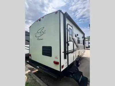 2021 Coachmen Spirit Ultra Lite 1943RB photo 4