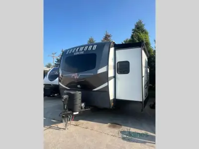 2022 Forest River Rockwood Signature Ultra Lite 8337RL