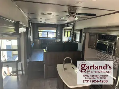 2019 Keystone Montana 3791RD photo 6