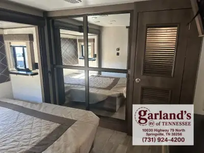 2019 Keystone Montana 3791RD photo 17