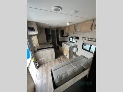2019 Coachmen Catalina SBX 261BH photo 9