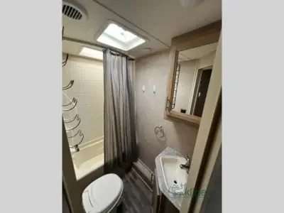 2019 Coachmen Catalina SBX 261BH photo 13