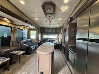 2017 Grand Design Solitude 377MB photo 9