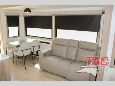 2027 Forest River Rockwood Signature 401SFB photo 20