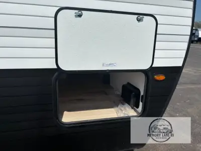 2027 Coachmen COACHMEN RV CLIPPER 26BH photo 4