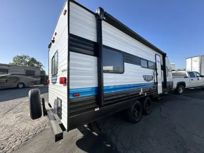 2023 Forest River SALEM CRUISE LITE 208RDFS photo 8