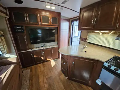 2016 Keystone Outback 324CG photo 15