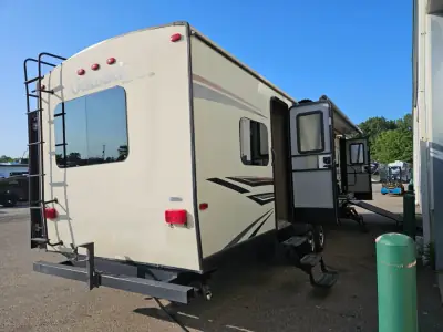2016 Keystone Outback 324CG photo 7