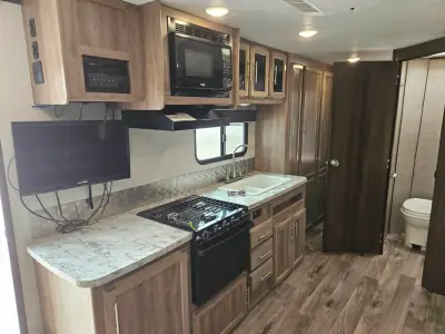 2018 Thor Jayco Jay Feather X23B photo 11