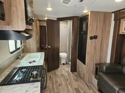 2018 Thor Jayco Jay Feather X23B photo 10