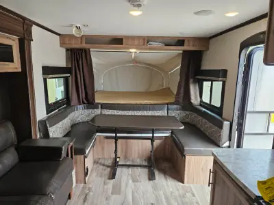 2018 Thor Jayco Jay Feather X23B photo 6
