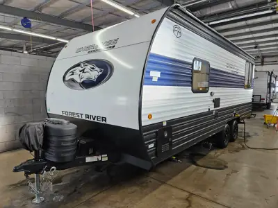 2025 Forest River Cherokee Grey Wolf 20RDSE photo 4