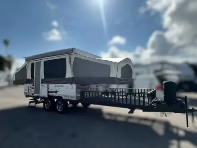 2015 Forest River ROCKWOOD FREEDOM 282XRT photo 2