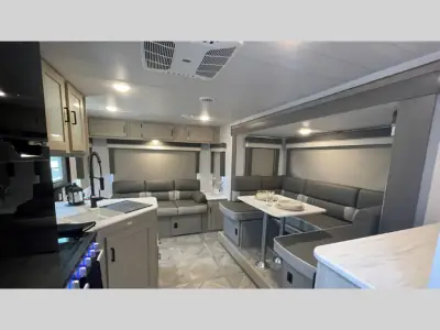 2024 Forest River Salem Cruise Lite 24RLXL photo 3