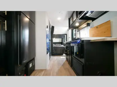 2022 Forest River Cherokee Grey Wolf 20RDSE photo 3