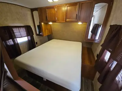 2016 Prime Time Avenger 26BB photo 8