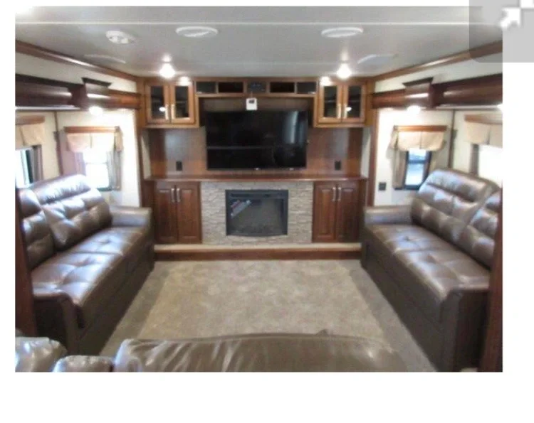 2017 ALPINE 3660FL exterior