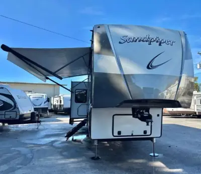 2022 Sandpiper By Forest River Sandpiper Luxury FW 321RL photo 23