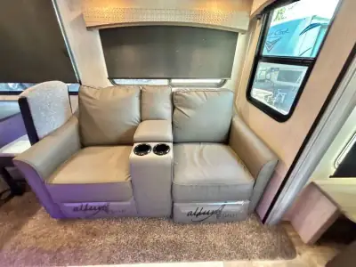 2022 Sandpiper By Forest River Sandpiper Luxury FW 321RL photo 15