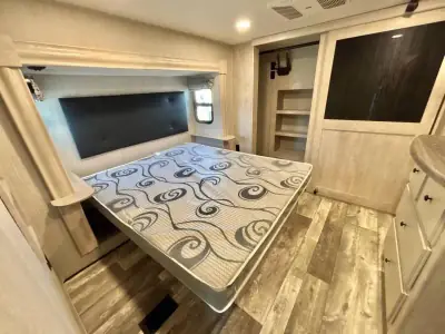 2022 Sandpiper By Forest River Sandpiper Luxury FW 321RL photo 10
