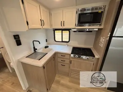 2027 Coachmen COACHMEN RV CLIPPER 282TQS photo 18