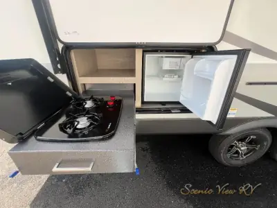 2023 Forest River Rockwood Mini Lite 2506S photo 12