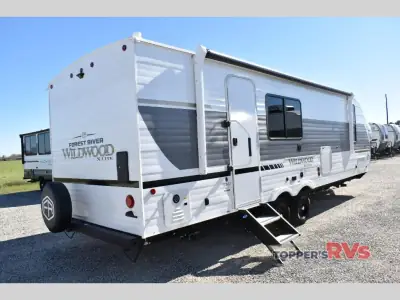 2026 Forest River Wildwood X-Lite 25ICE photo 3
