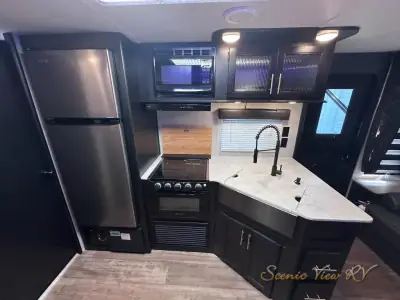 2022 Forest River Cherokee Grey Wolf 23MK photo 22