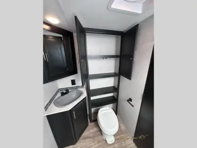2022 Forest River Cherokee Grey Wolf 23MK photo 38