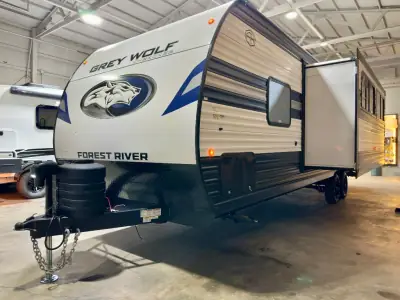 2027 Forest River Cherokee Grey Wolf 26KF photo 40
