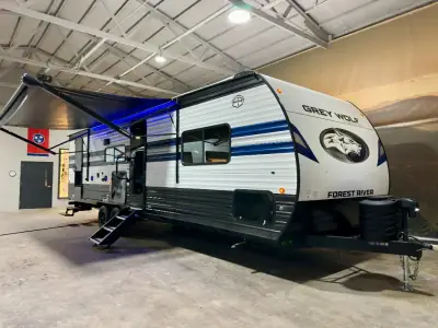 2027 Forest River Cherokee Grey Wolf 26KF photo 32
