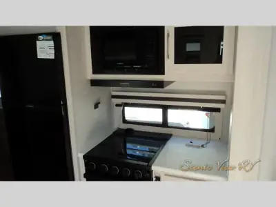 2025 Forest River Surveyor Legend 265RBLE photo 14